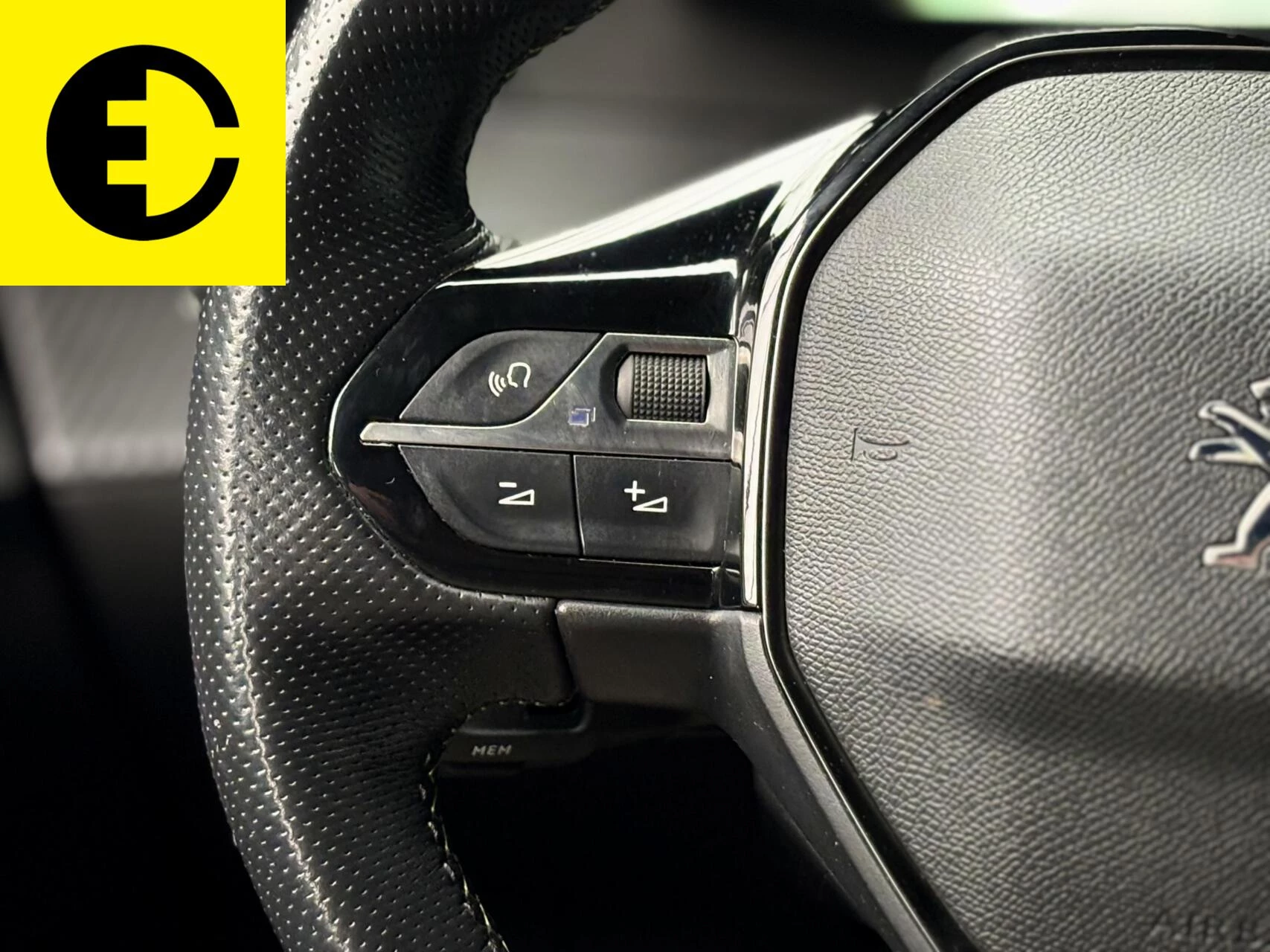 Hoofdafbeelding Peugeot e-208