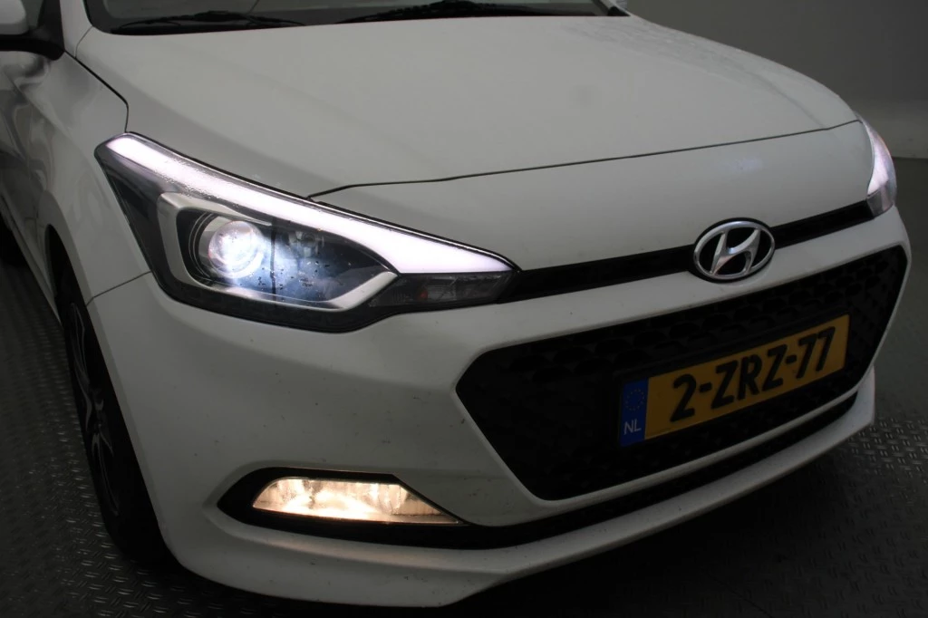 Hoofdafbeelding Hyundai i20