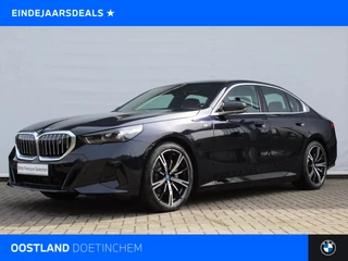 BMW i5 eDrive40 M Sport / Panoramadak / Trekhaak / Adaptieve LED / Parking Assistant Professional / Stoelventilatie / Driving Assistant Professional