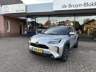Toyota Yaris Cross 1.5 Hybrid 130pk Dynamic Comfort dodehoekdetectie / stoelverwarming / stuurwielverwarming / parkeersensoren voor + achter / Navigatie / Apple Carplay / Android Auto / parkeercamera / 10 jaar garantie / rijklaarprijs
