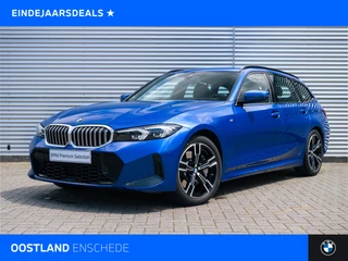 BMW 3 Serie Touring 330i xDrive M Sport Automaat / Sportstoelen / Achteruitrijcamera / Stoelverwarming / PDC / Active Cruise Control / Parking Assistant / Live Cockpit Plus / Widescreen Display