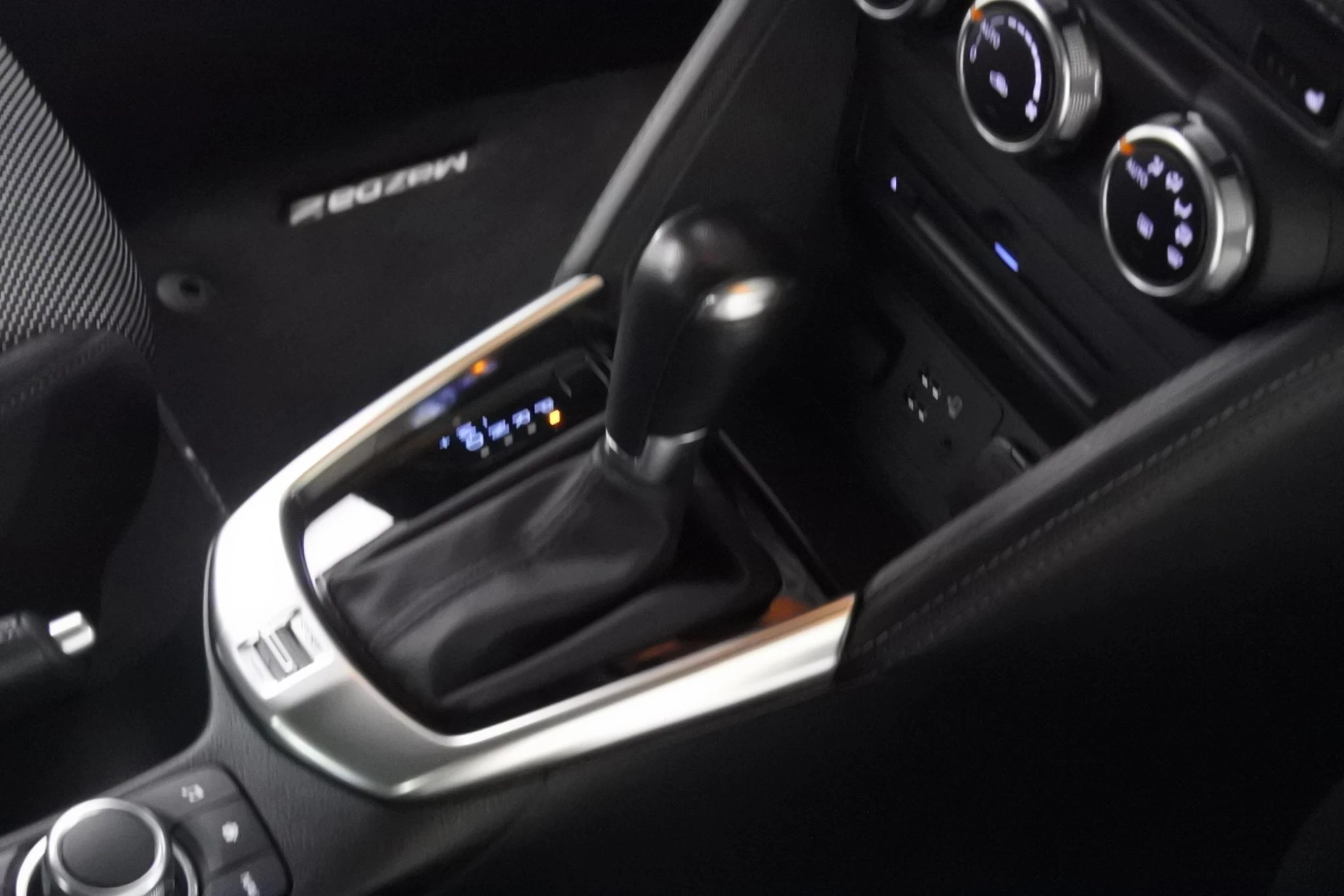 Hoofdafbeelding Mazda 2