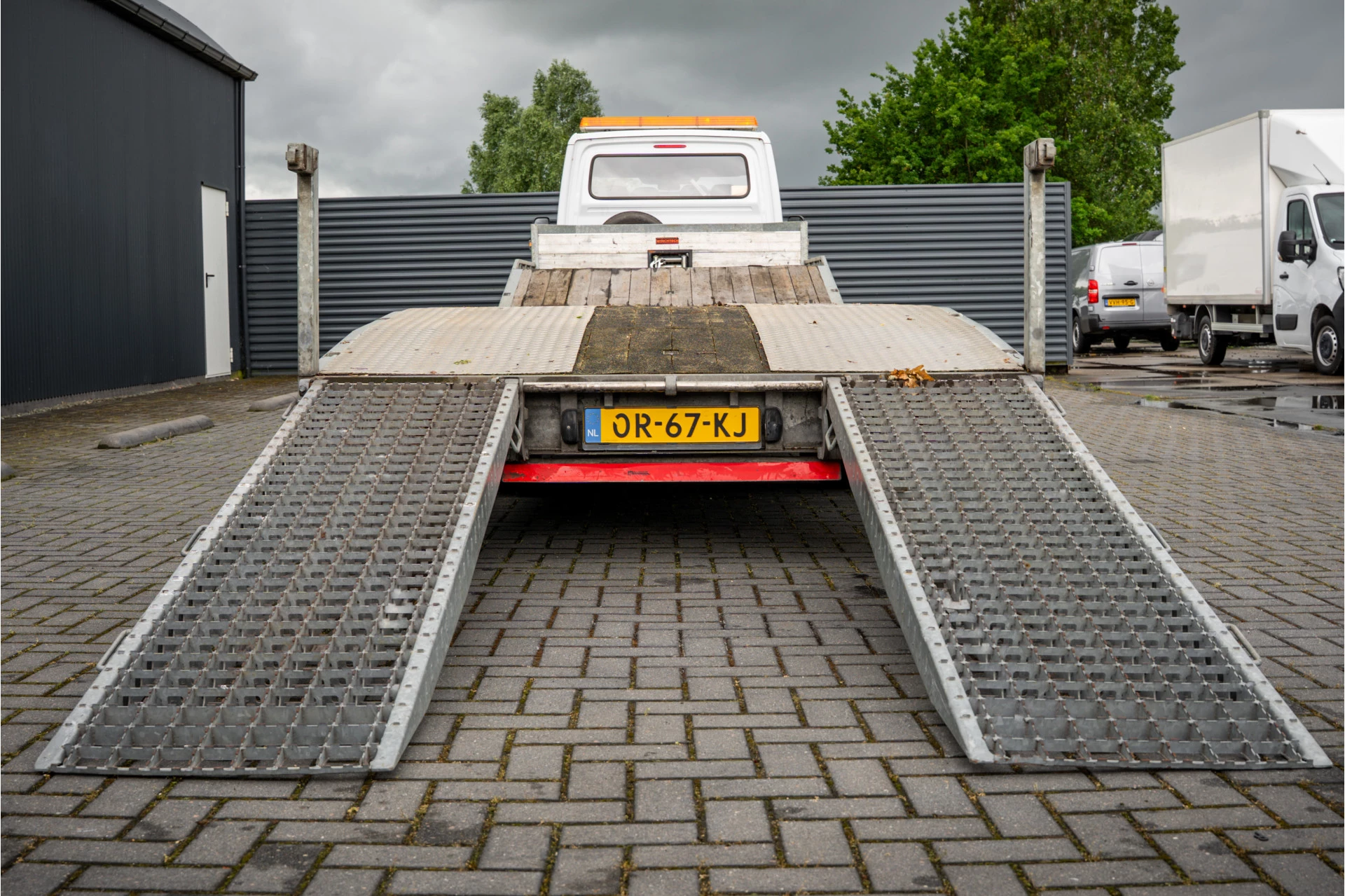 Hoofdafbeelding veldhuizen P47-2 | Oplegger | Kuip | Dieplader | Max Mas. 10T | Elektrische lier | Oprijplaten