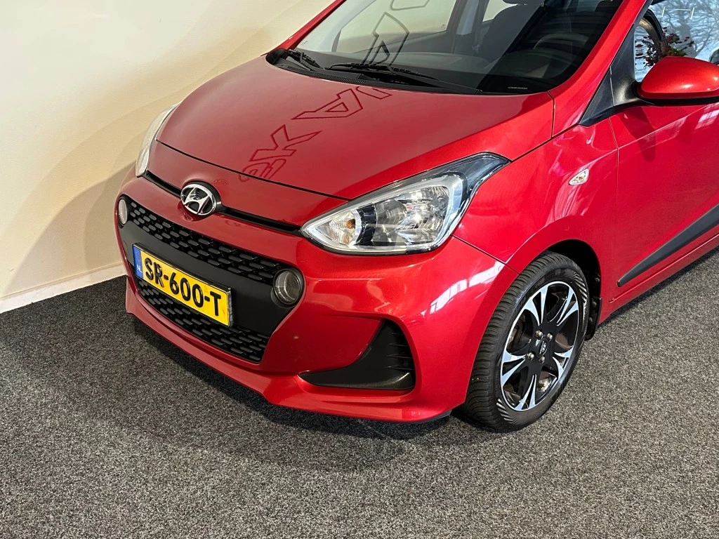 Hoofdafbeelding Hyundai i10