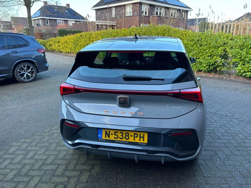 Hoofdafbeelding CUPRA Born