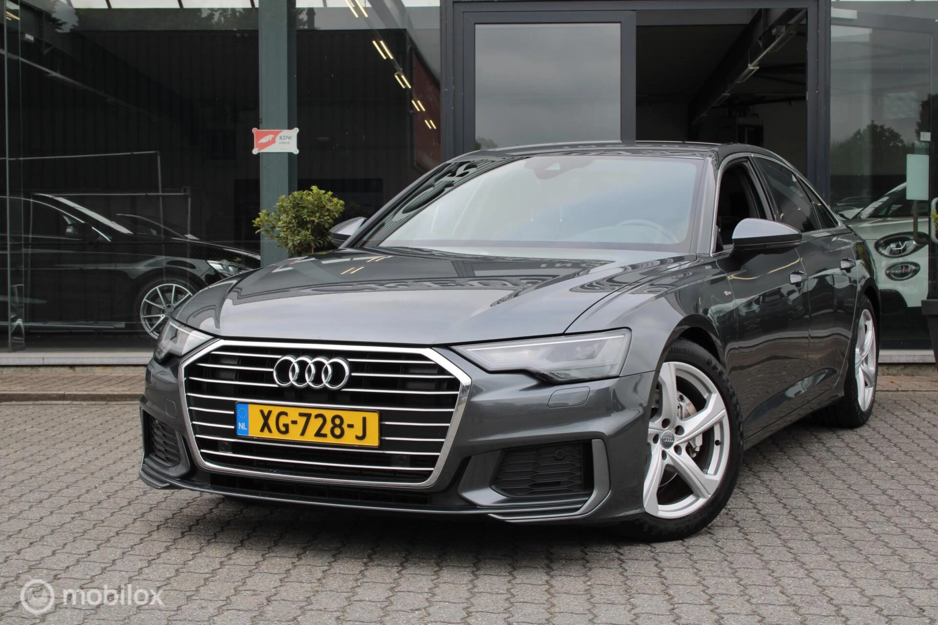 Hoofdafbeelding Audi A6
