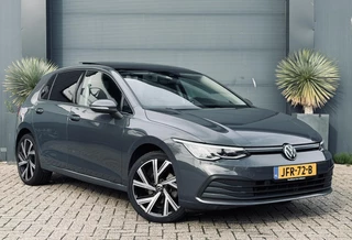Volkswagen Golf 1.0 TSI Life Pano/Navi/RijlesAuto