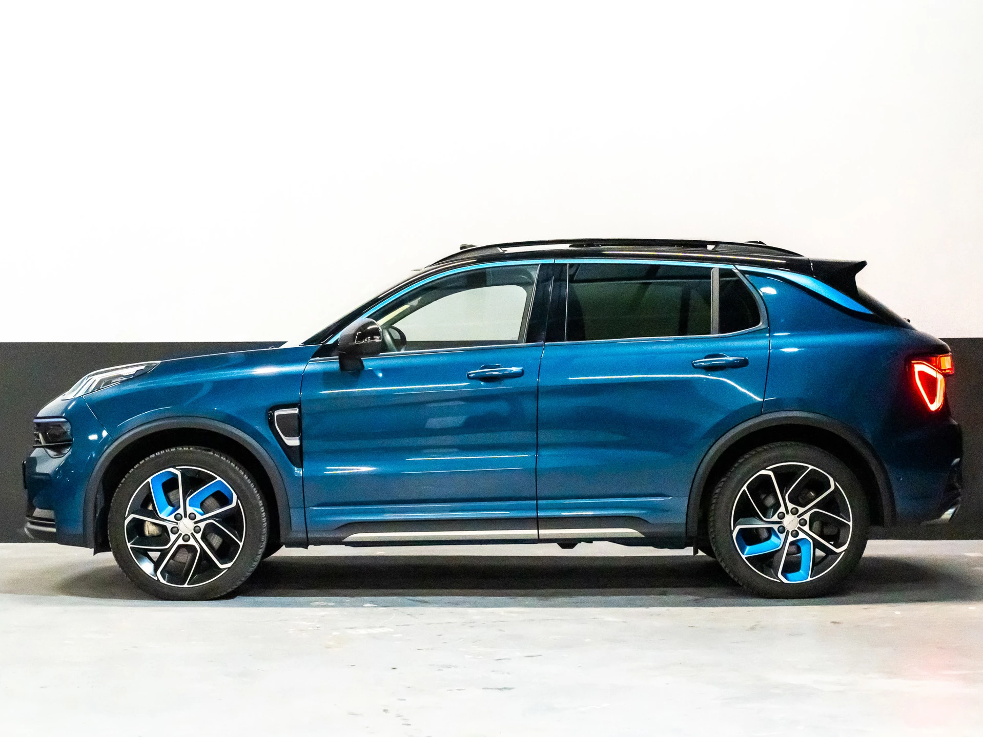 Hoofdafbeelding Lynk & Co 01