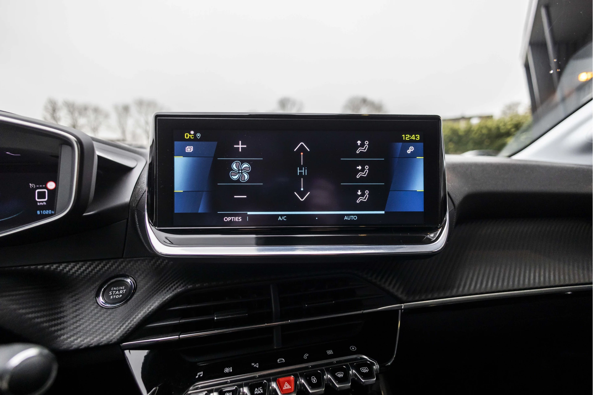 Hoofdafbeelding Peugeot e-208