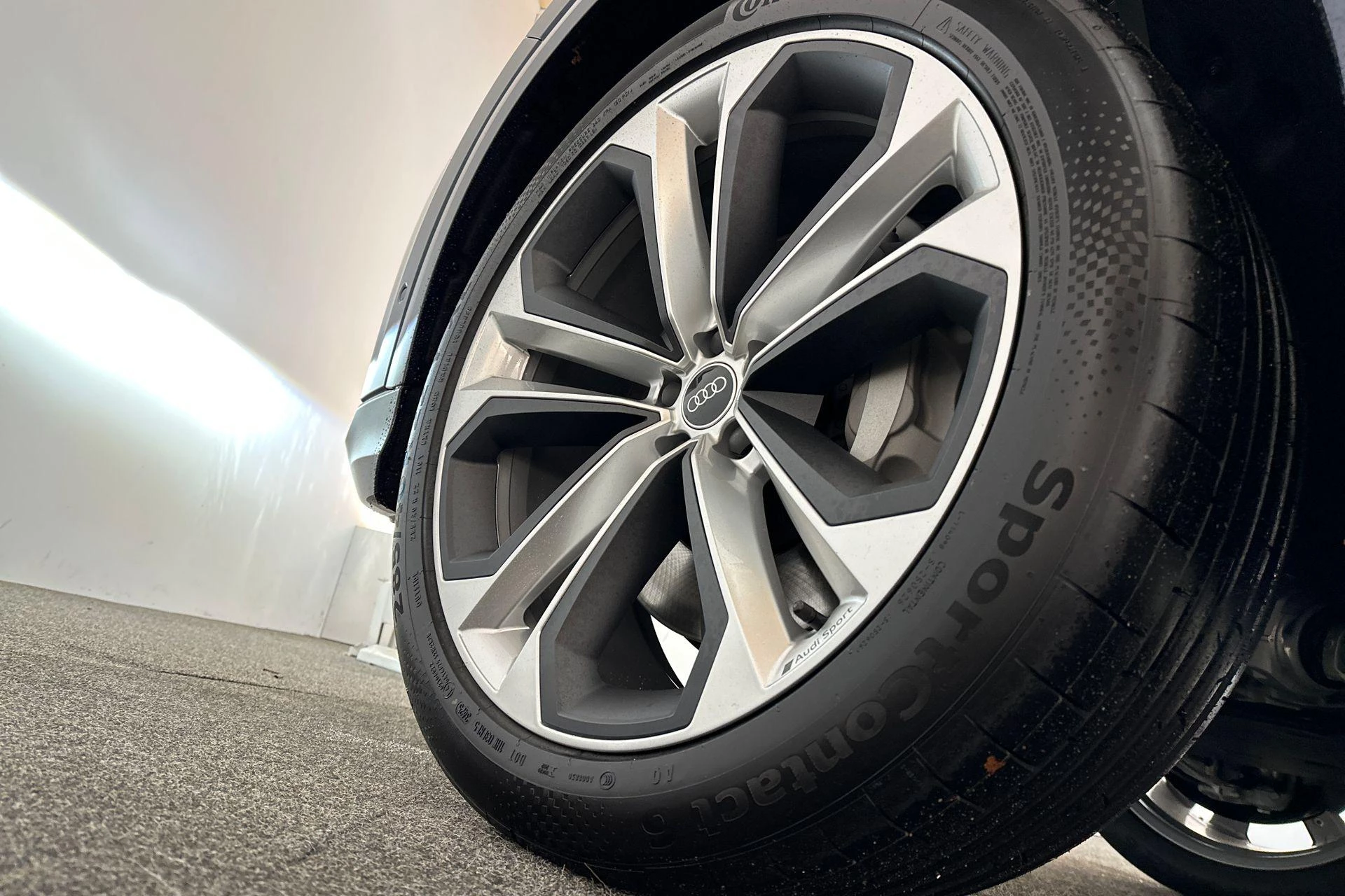 Hoofdafbeelding Audi Q8