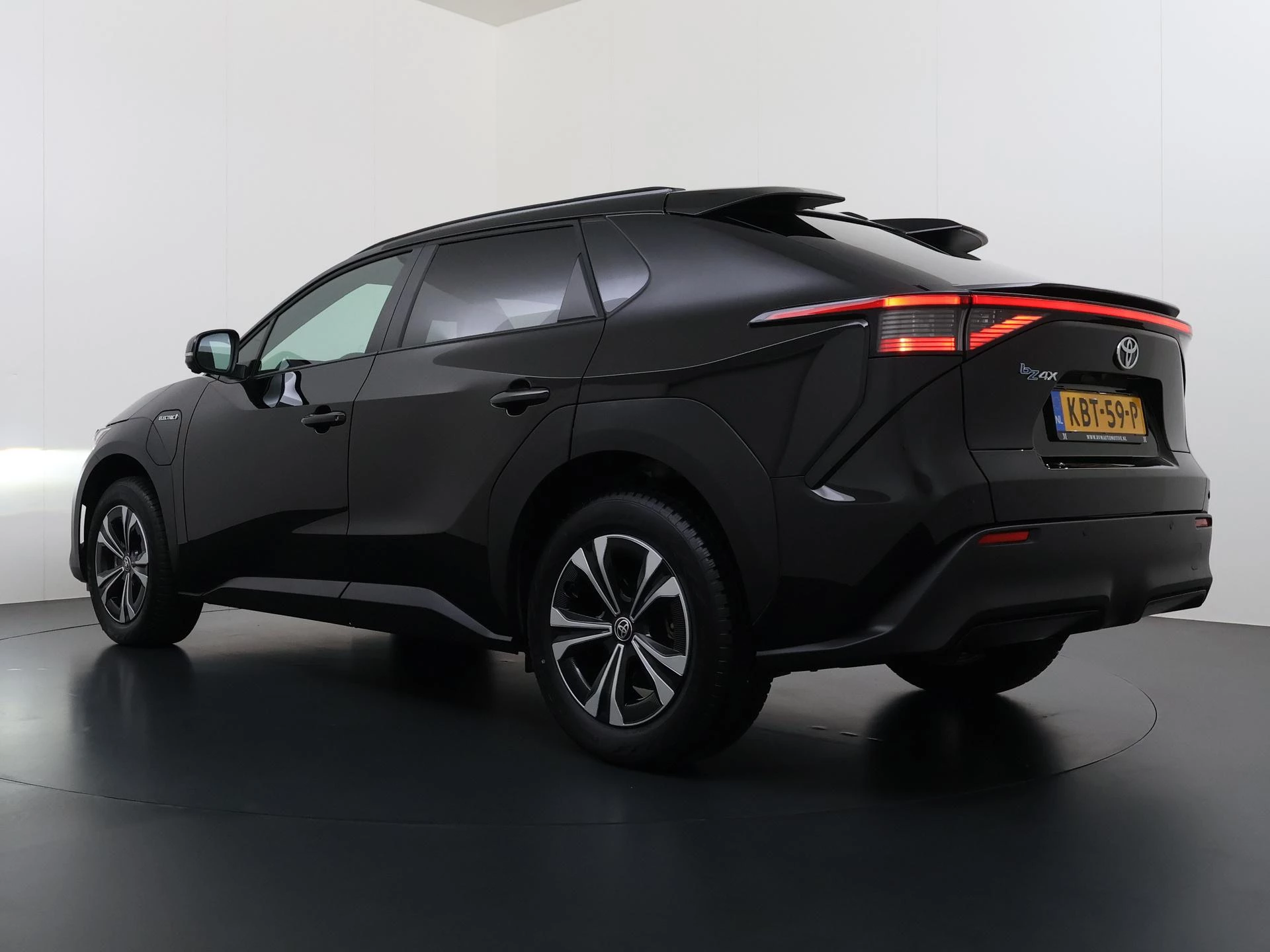 Hoofdafbeelding Toyota bZ4X