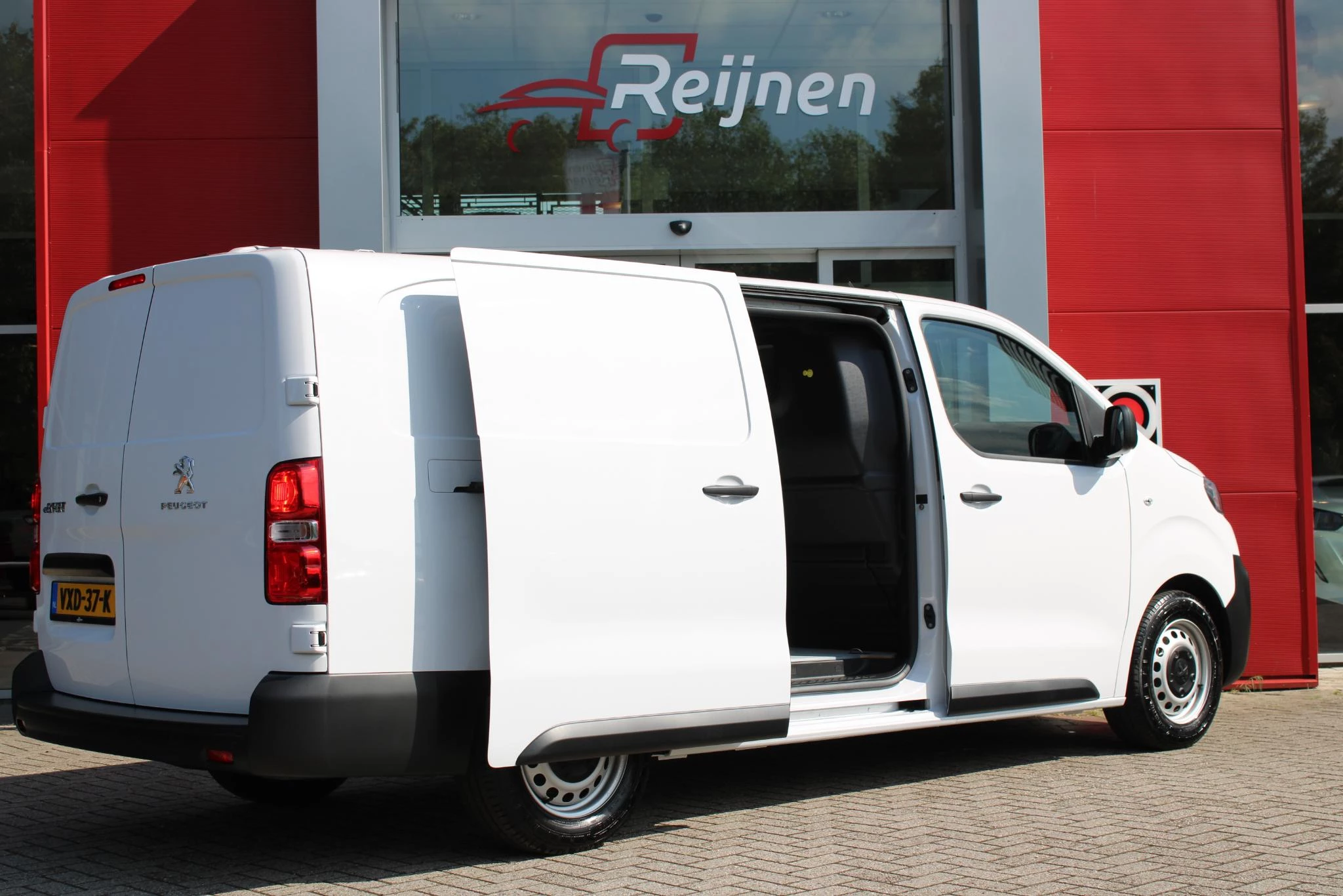 Hoofdafbeelding Peugeot e-Expert