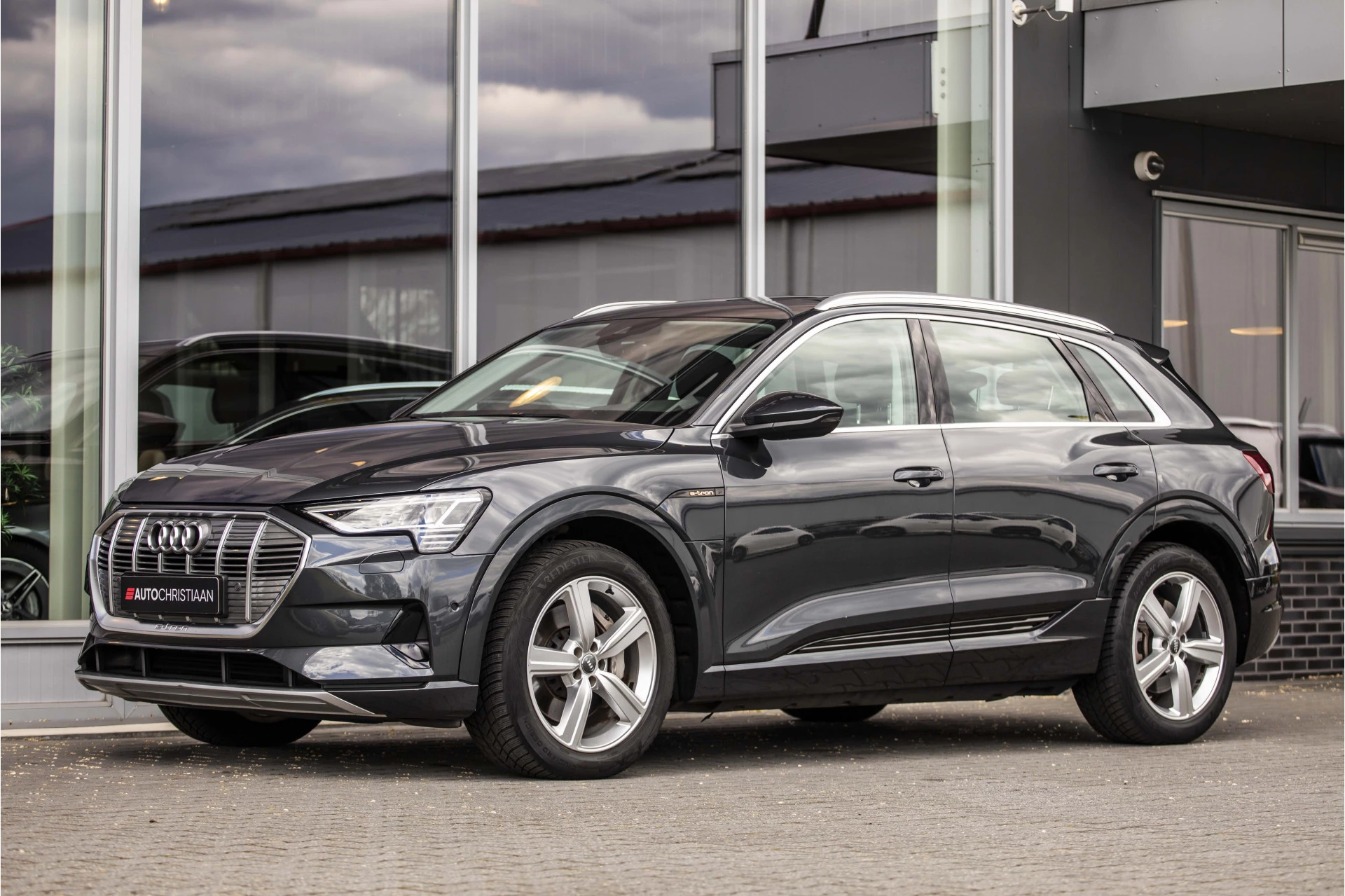 Hoofdafbeelding Audi e-tron