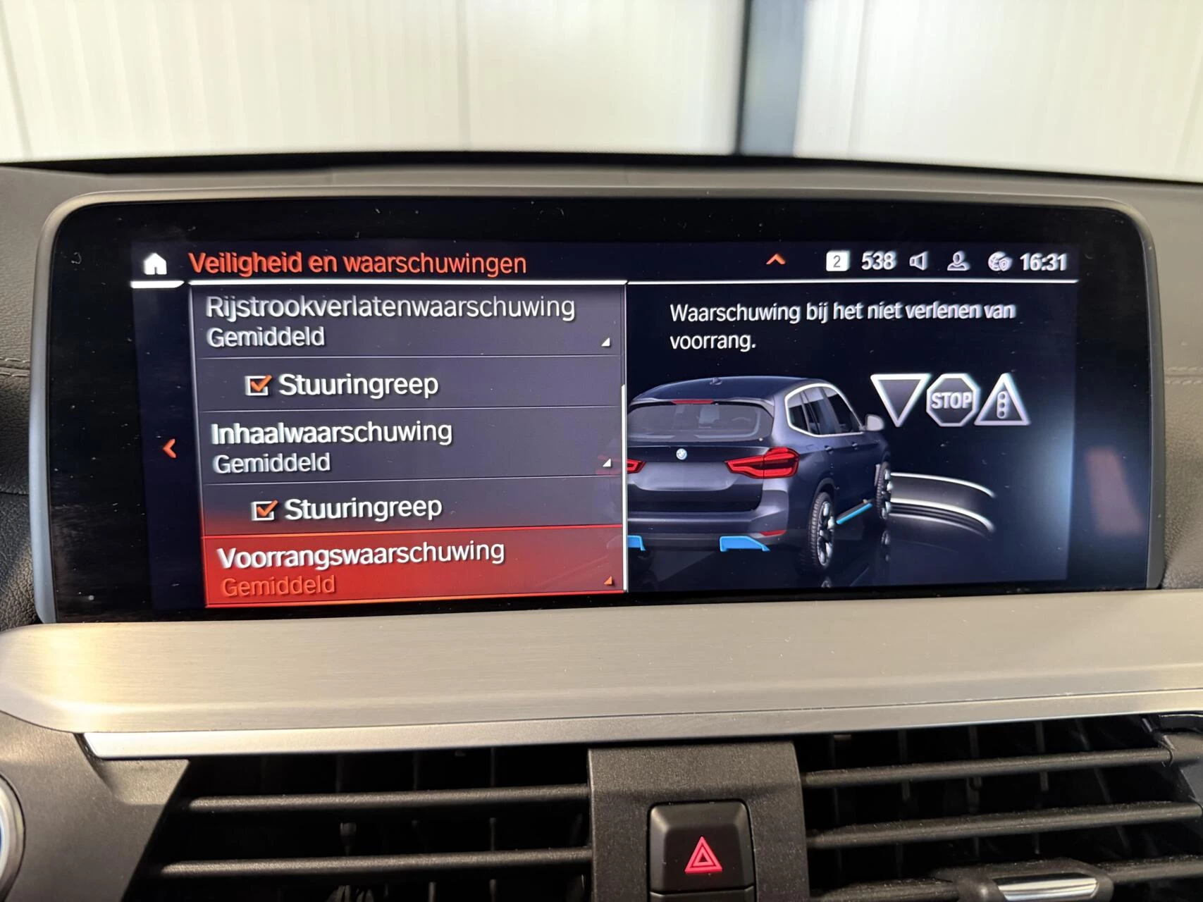 Hoofdafbeelding BMW iX3