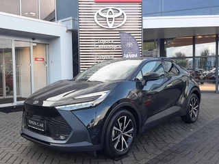 Toyota C-HR 1.8 HYBRID 140 DYNAMIC ALL-SEASON STOEL/STUURVERW NAVI PARK-SENSOREN ELEK-ACHTERKLEP BLIND-SPOT DRAADLOOS-LADEN APPLE/ANDROID