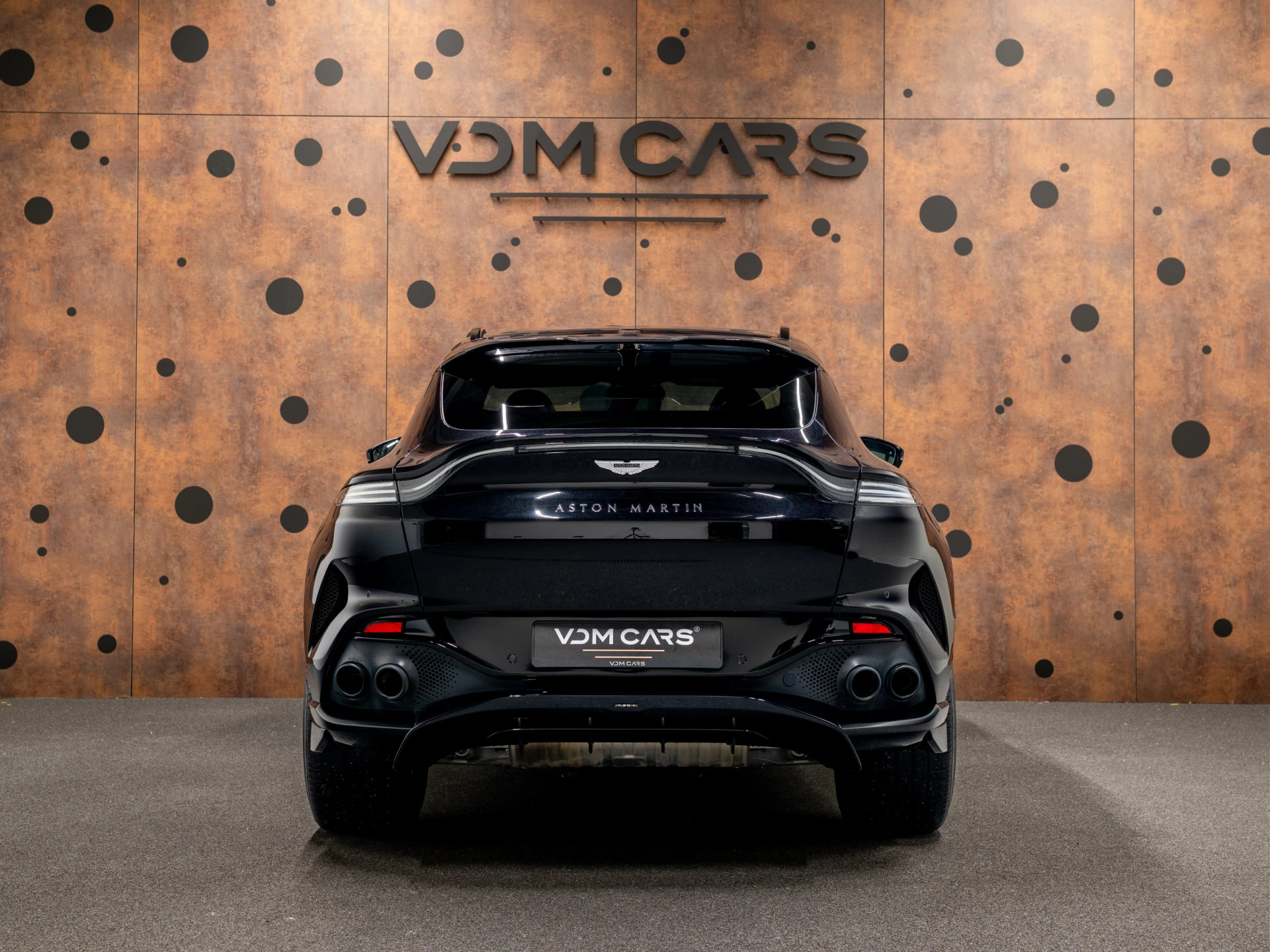 Hoofdafbeelding Aston Martin DBX