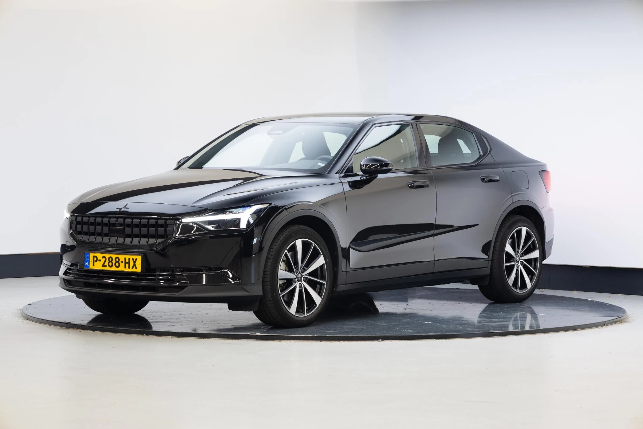 Hoofdafbeelding Polestar 2