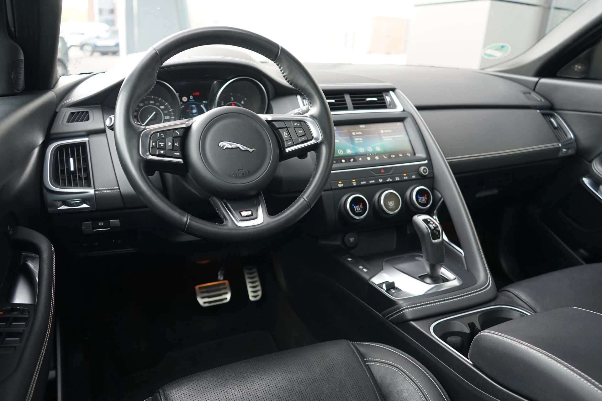 Hoofdafbeelding Jaguar E-PACE