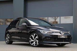 Volkswagen Golf 1.5 eTSI |R-LINE| Panodak Adaptive Cruise  Harman/kardon Trekhaak Sfeerverlicht Matrix Blindspot AppleCarplay Led 96000KM BJ2020