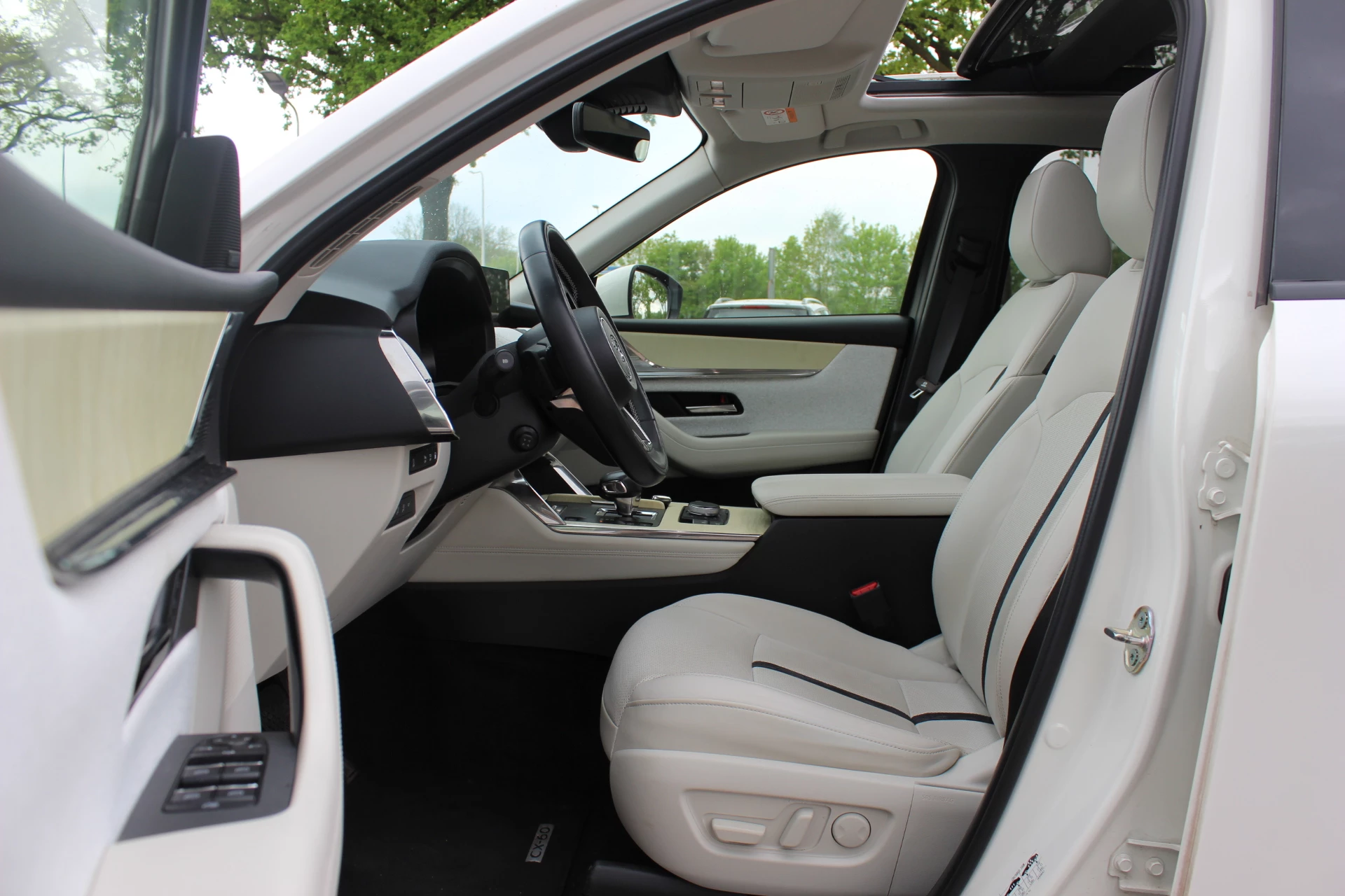 Hoofdafbeelding Mazda CX-60