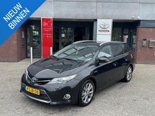 Toyota Auris Touring Sports 1.8 Hybrid LEASE PRO TREKHAAK STOELVERW PANODAK JBL-AUDIO PARK-SENSOREN BLUETOOTH CAMERA KEYLESS CRUISE CLIMA 17'' LM-VELGEN NL-AUTO