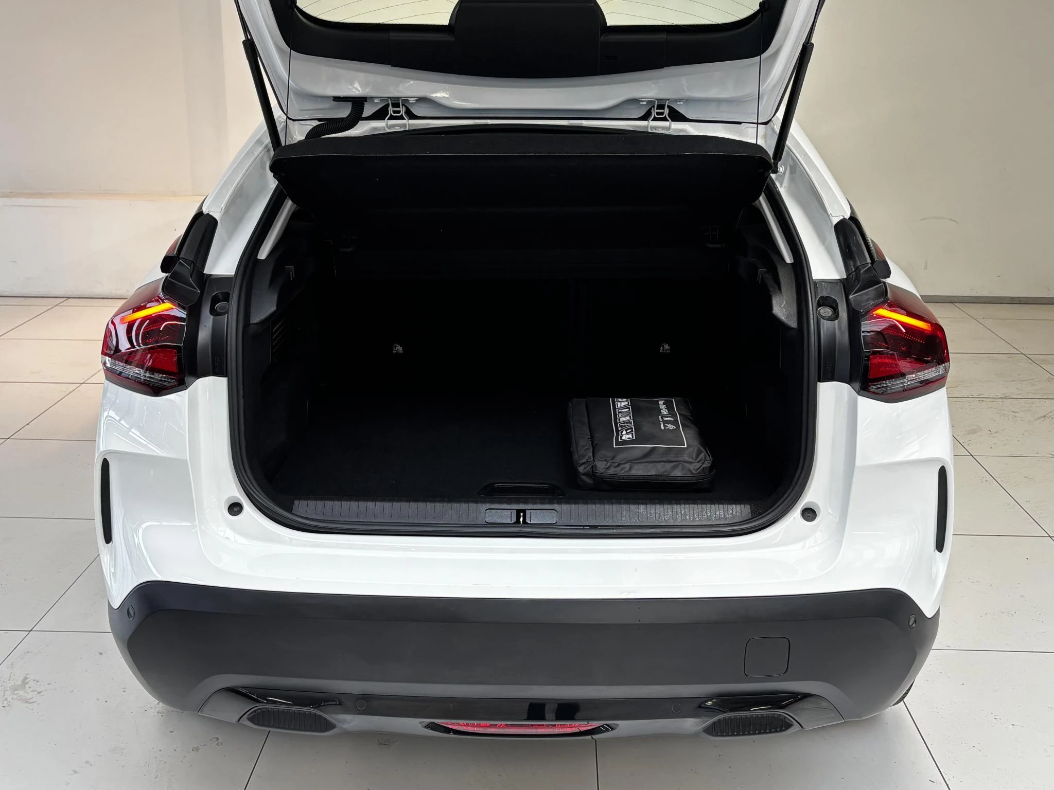 Hoofdafbeelding Citroën ë-C4