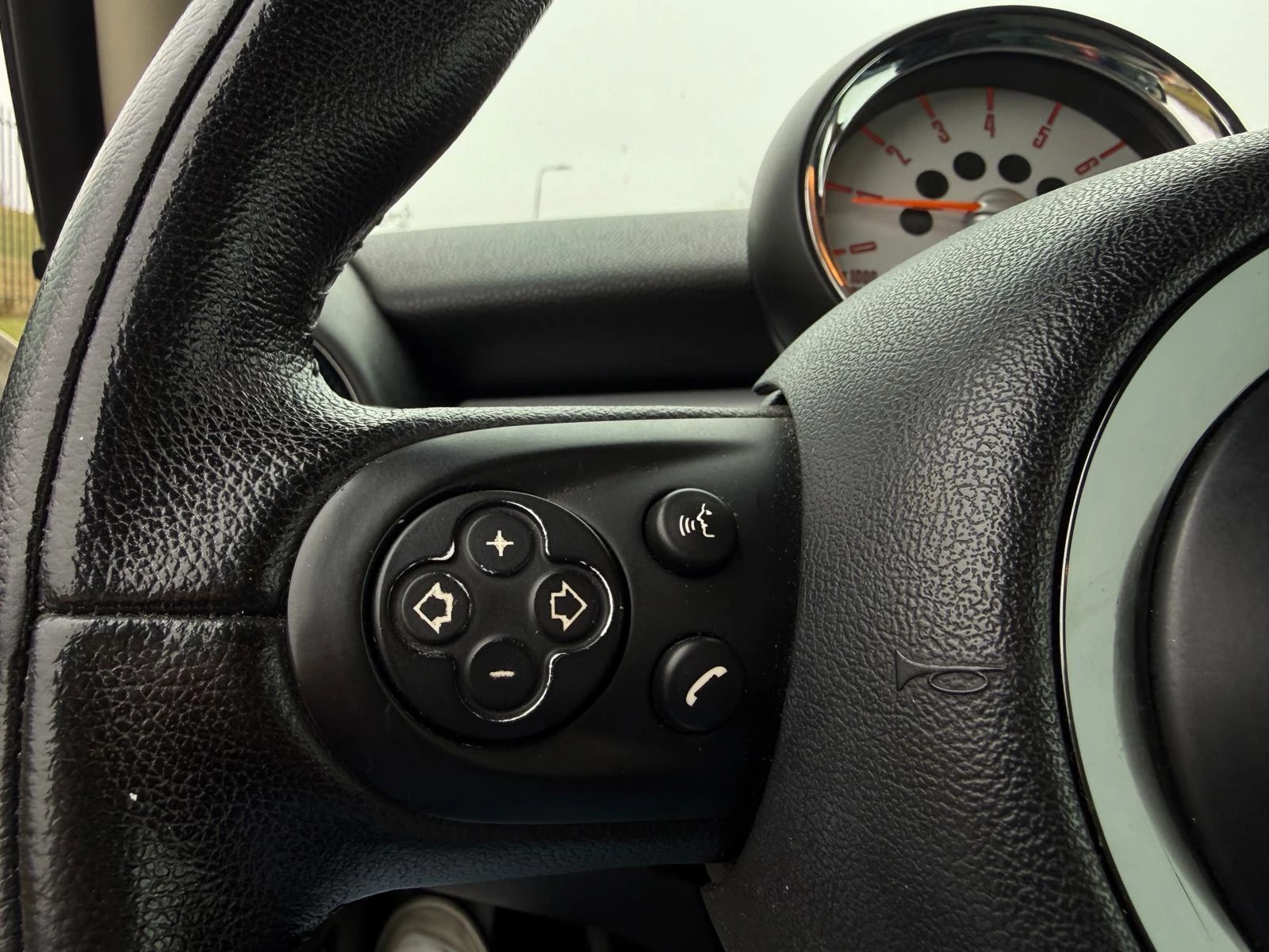 Hoofdafbeelding MINI One