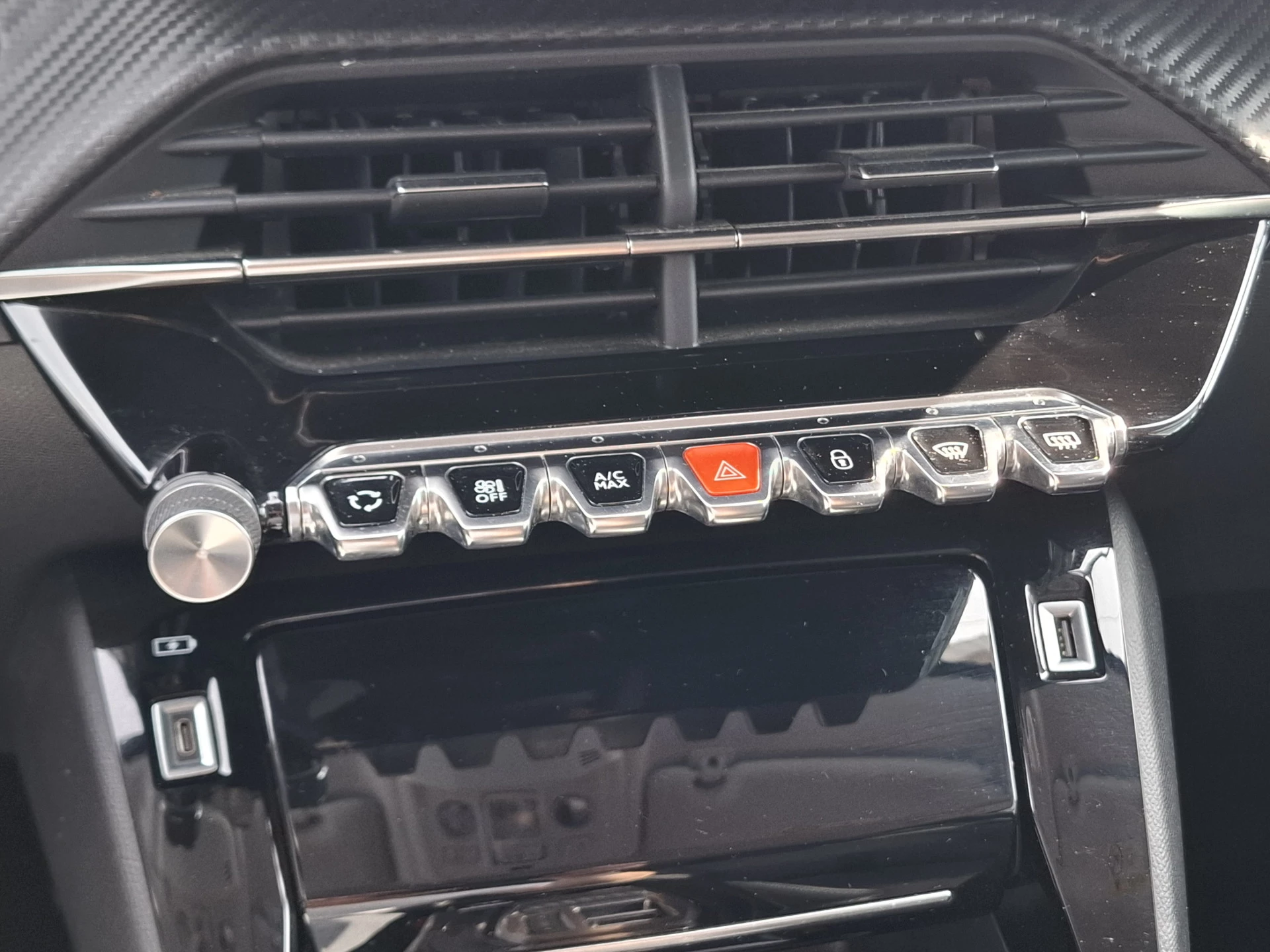 Hoofdafbeelding Peugeot e-208