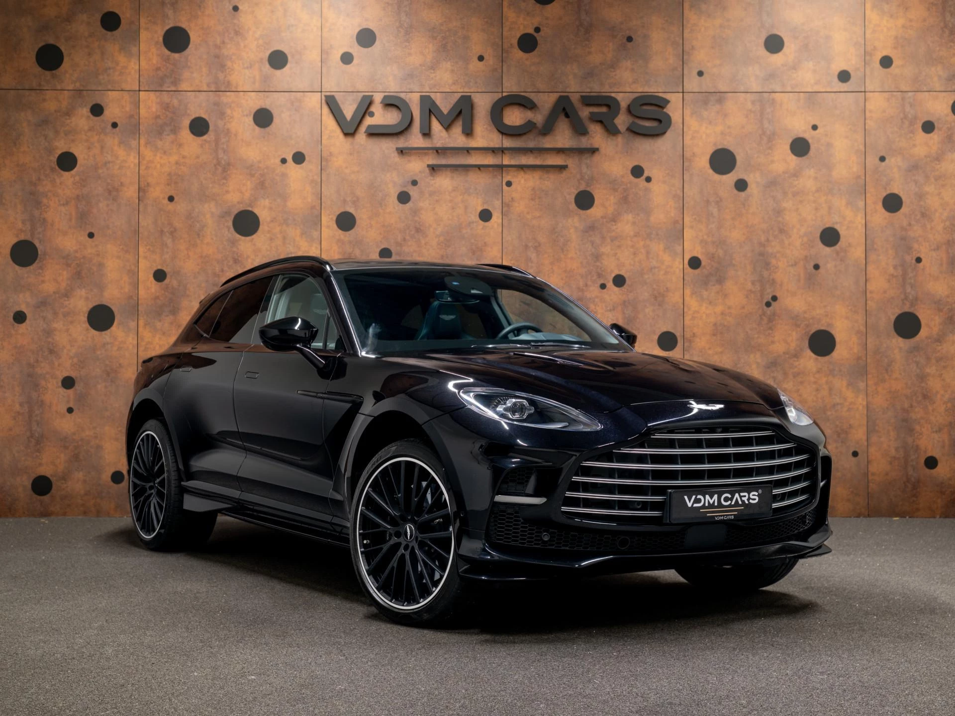 Hoofdafbeelding Aston Martin DBX