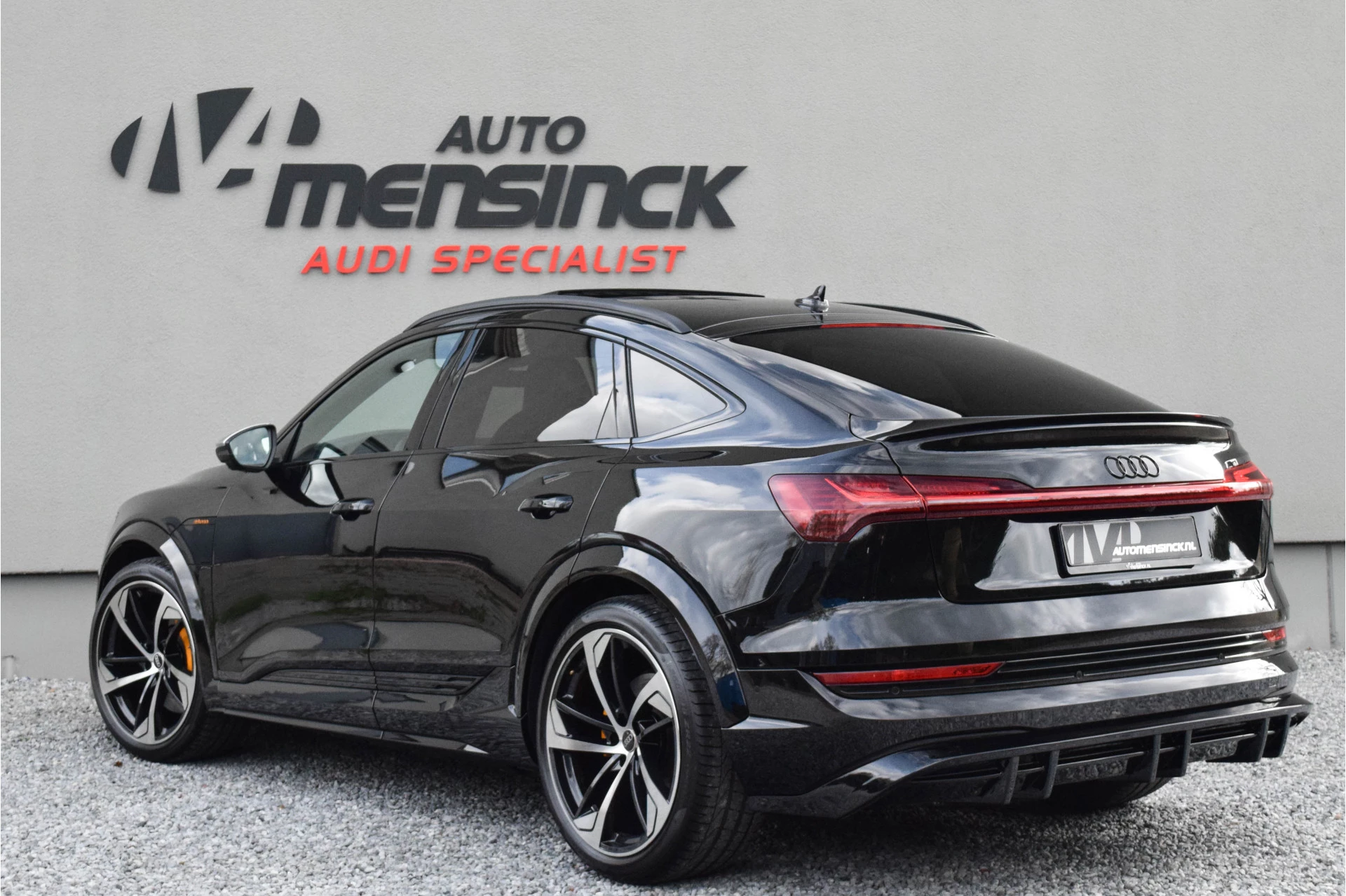 Hoofdafbeelding Audi e-tron