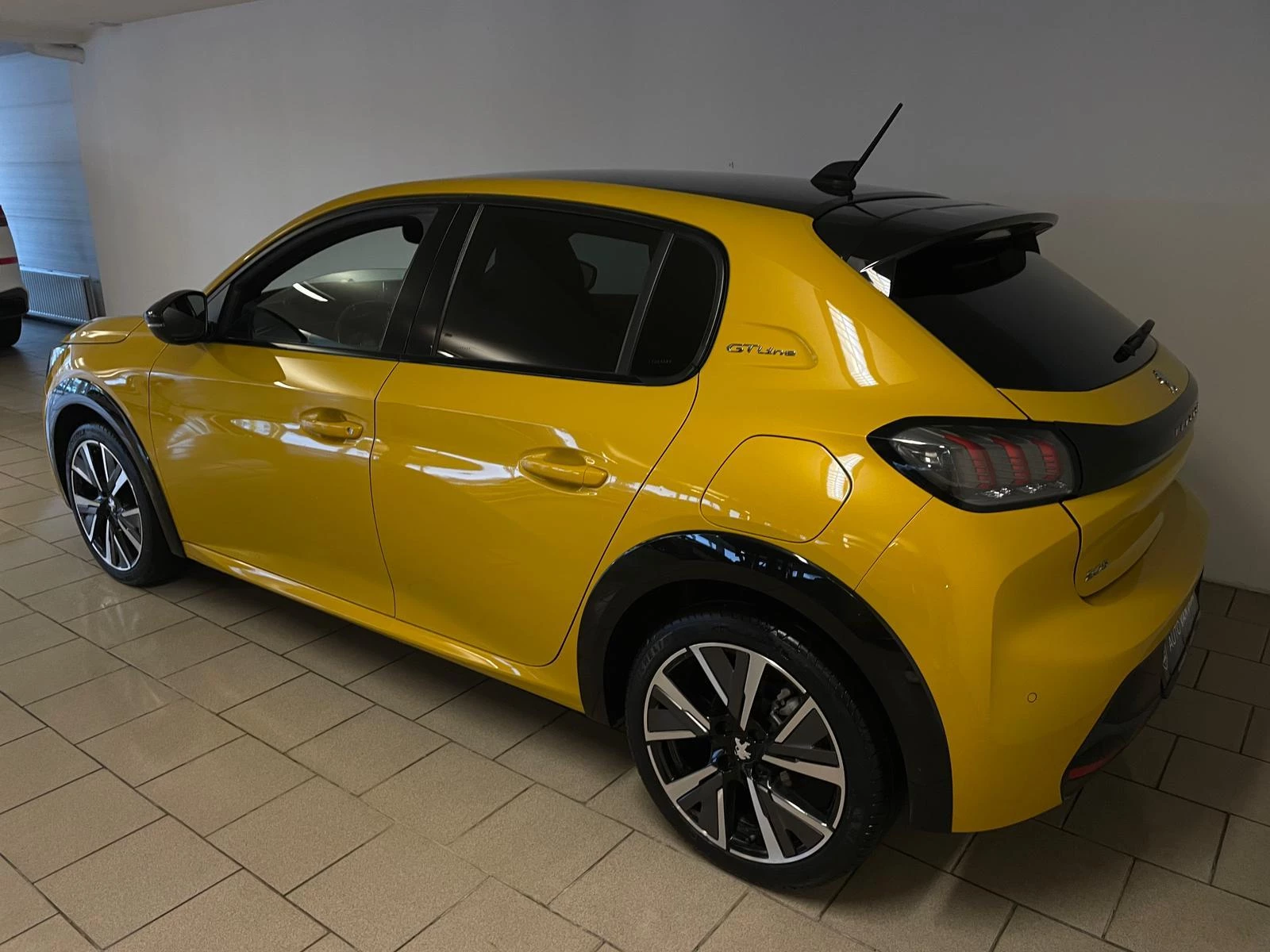 Hoofdafbeelding Peugeot 208