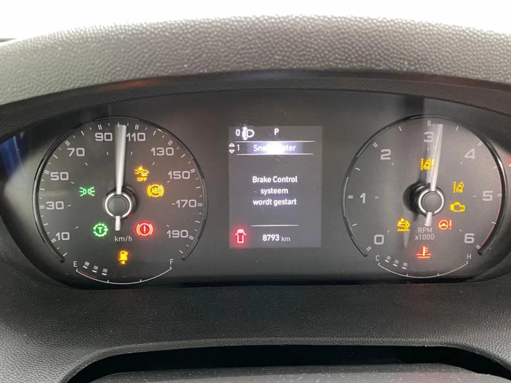 Hoofdafbeelding Adria Coral Supreme 670 Dc Queensbed E&p L