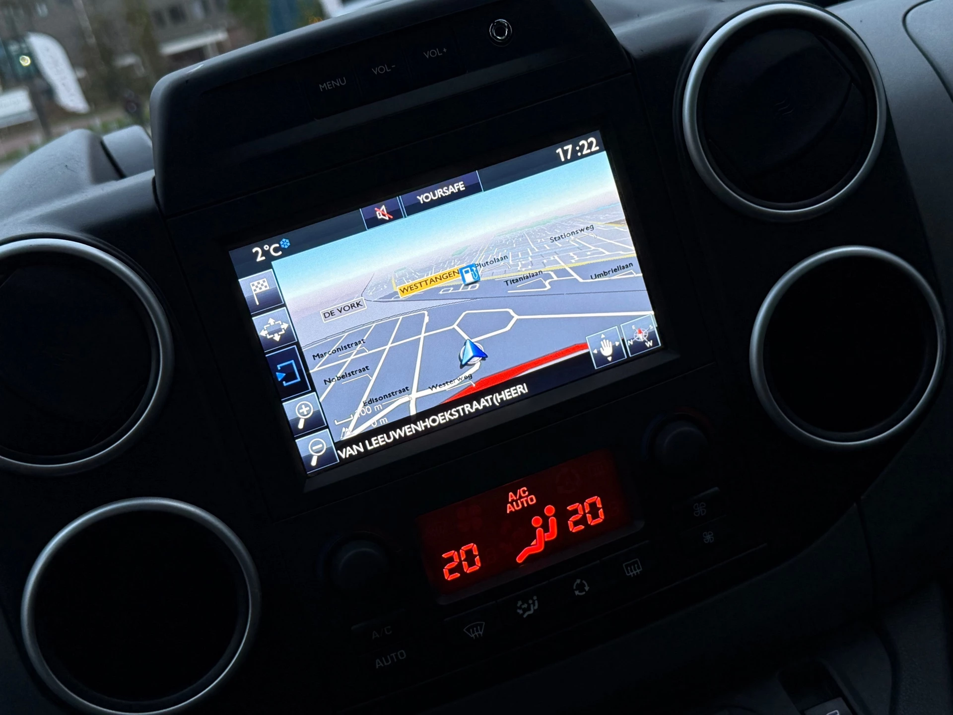 Hoofdafbeelding Peugeot Partner