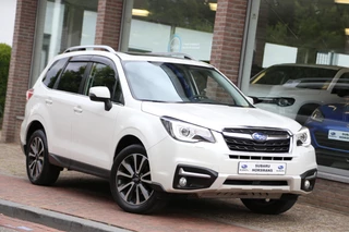 Hoofdafbeelding Subaru Forester Subaru Forester 2.0 AWD Premium Platinum Aut. Schuifdak Leer Xenon Camera