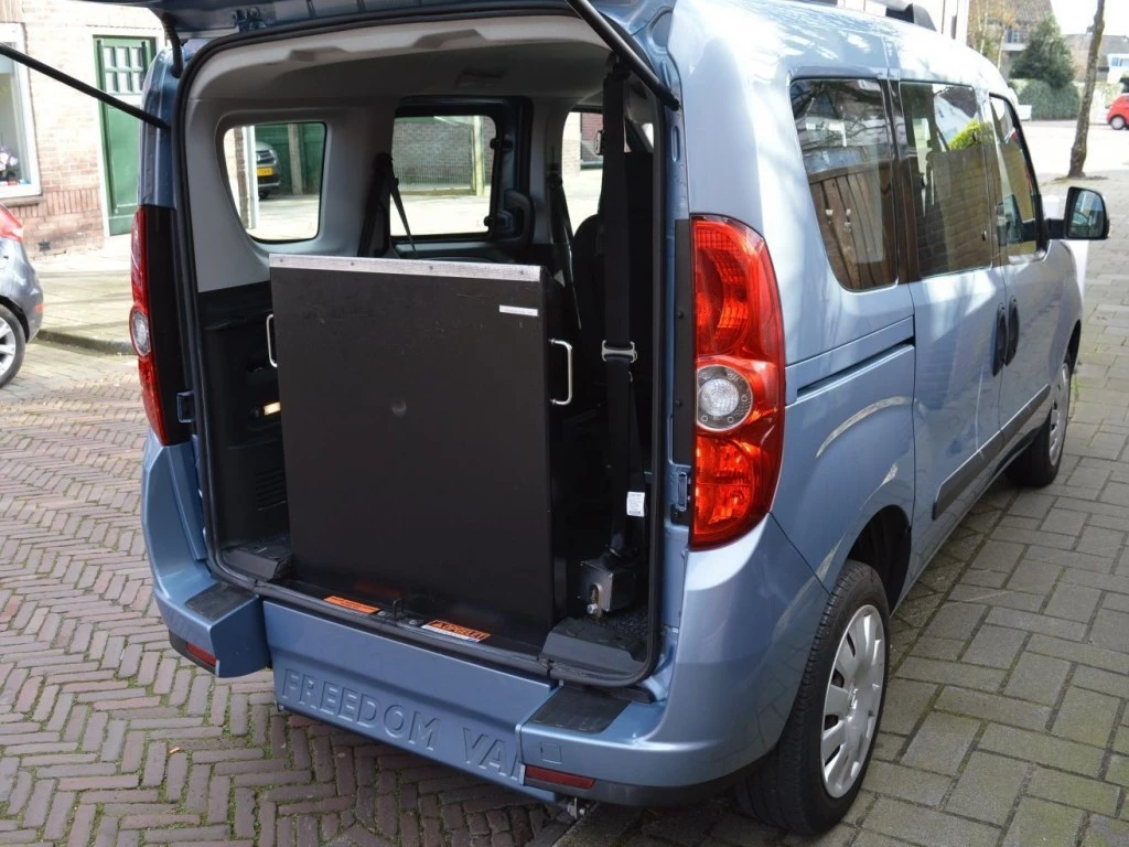 Hoofdafbeelding Opel Combo