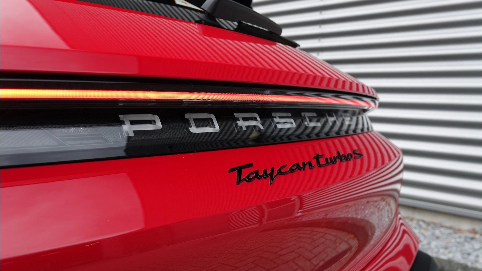 Hoofdafbeelding Porsche Taycan