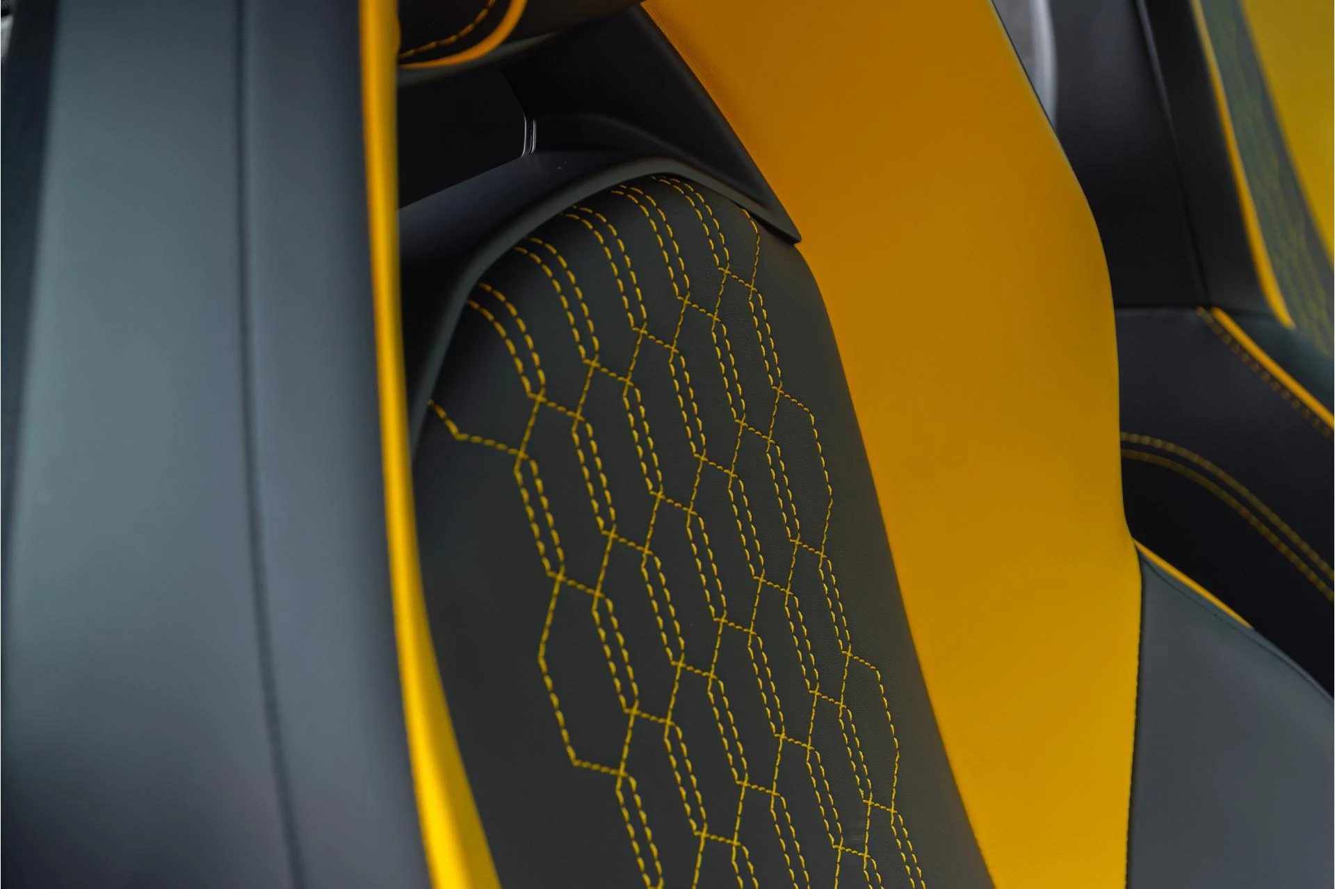 Hoofdafbeelding Lamborghini Revuelto