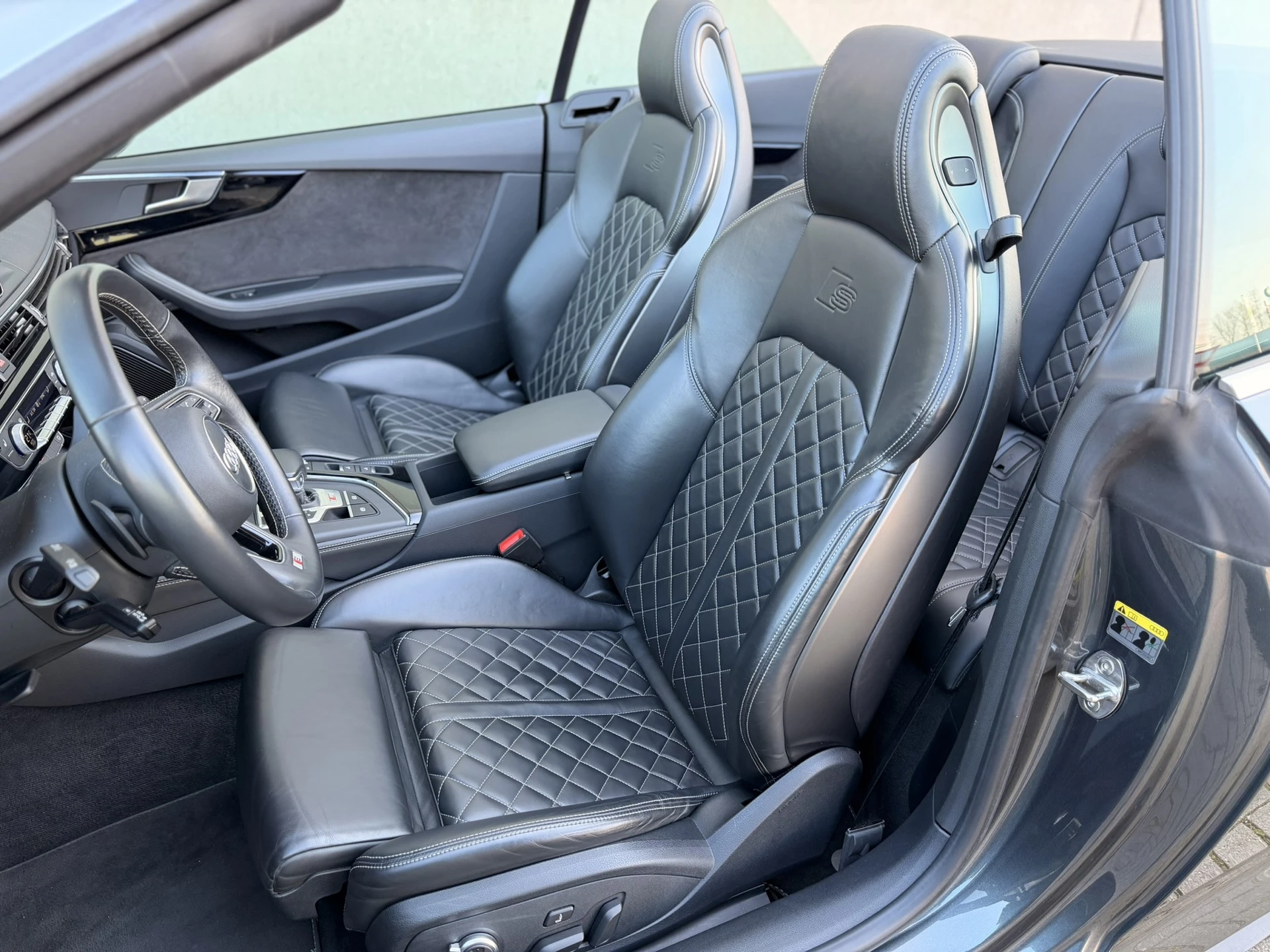 Hoofdafbeelding Audi S5