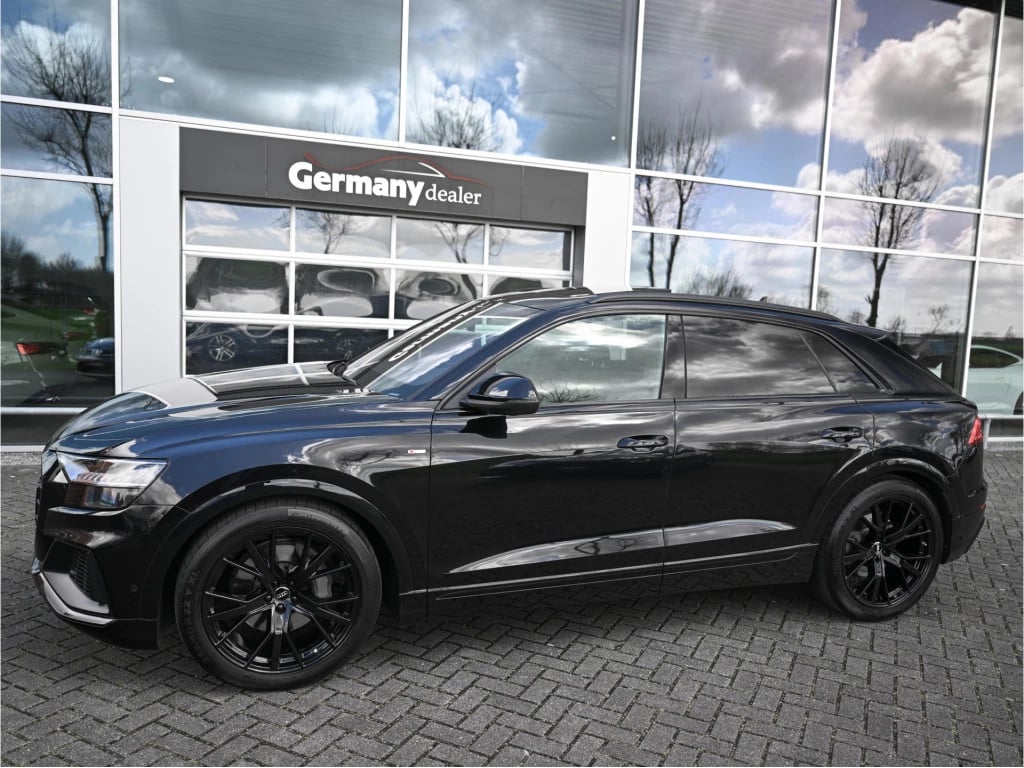 Hoofdafbeelding Audi Q8