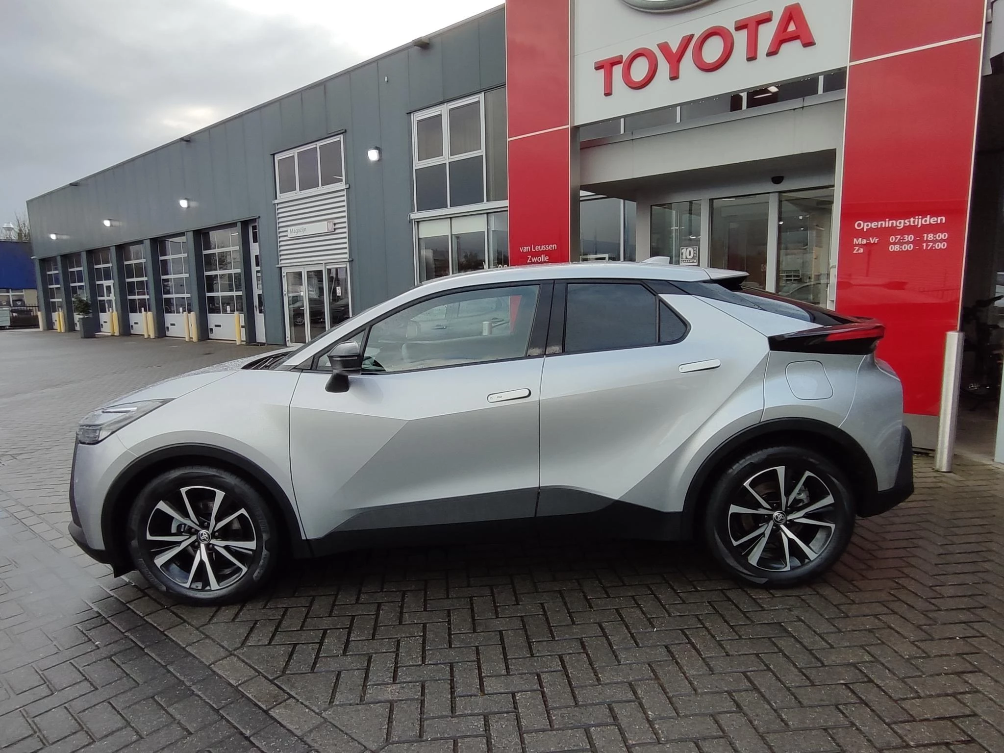 Hoofdafbeelding Toyota C-HR