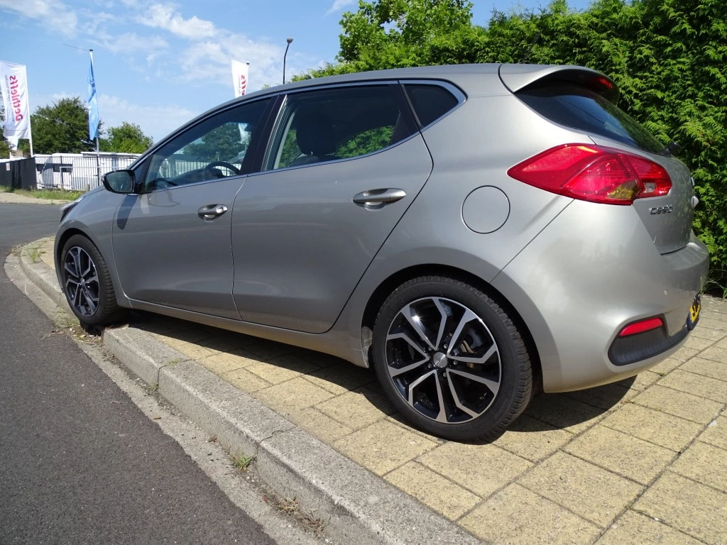 Hoofdafbeelding Kia Ceed