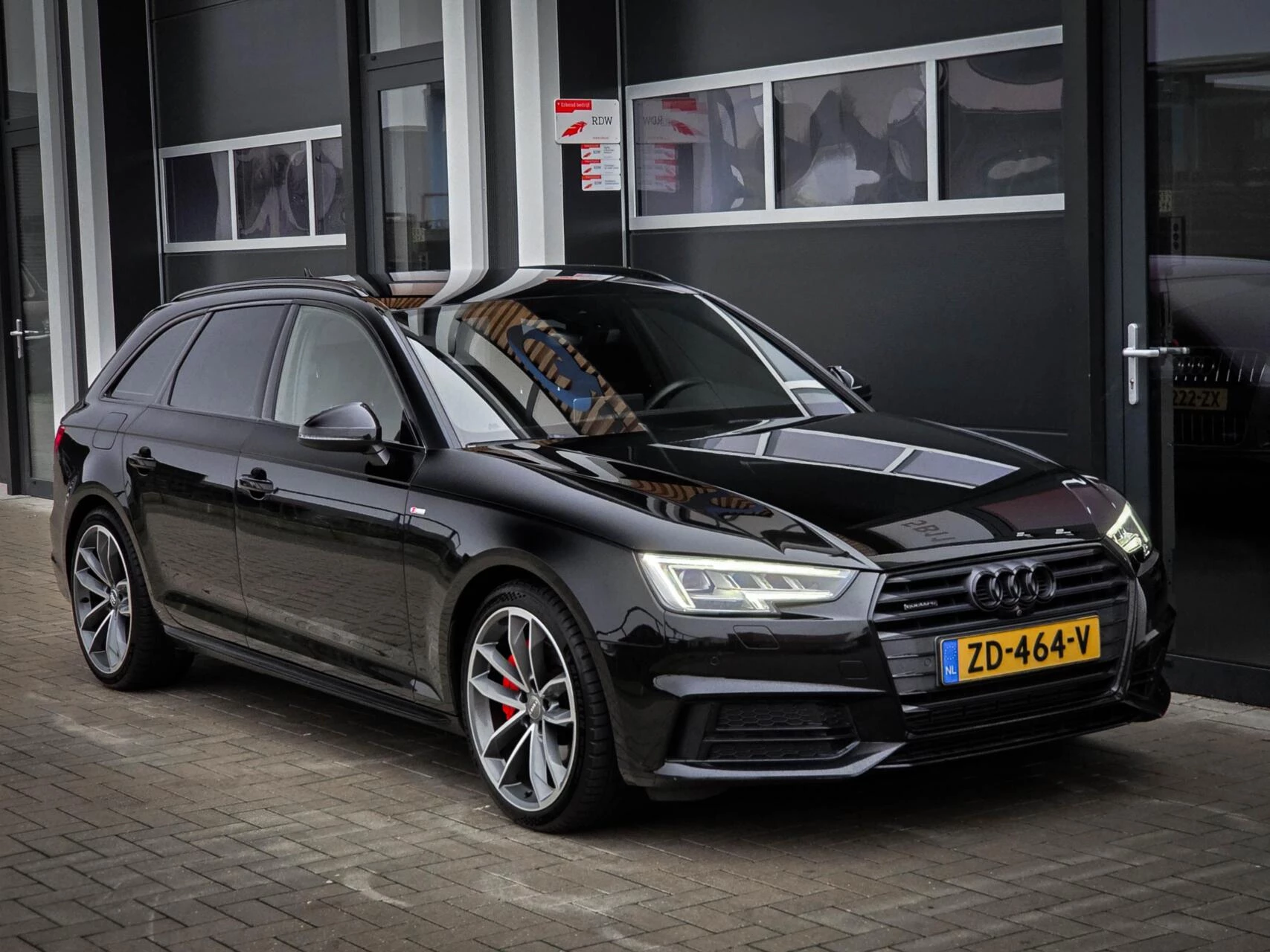 Hoofdafbeelding Audi A4
