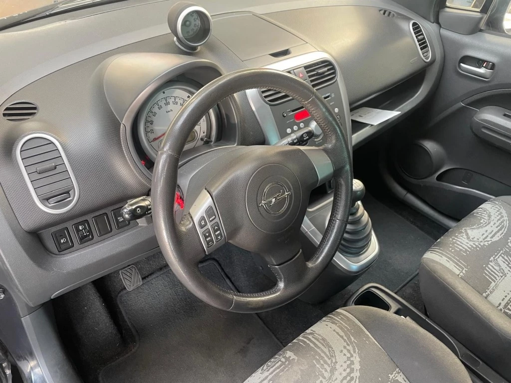 Hoofdafbeelding Opel Agila