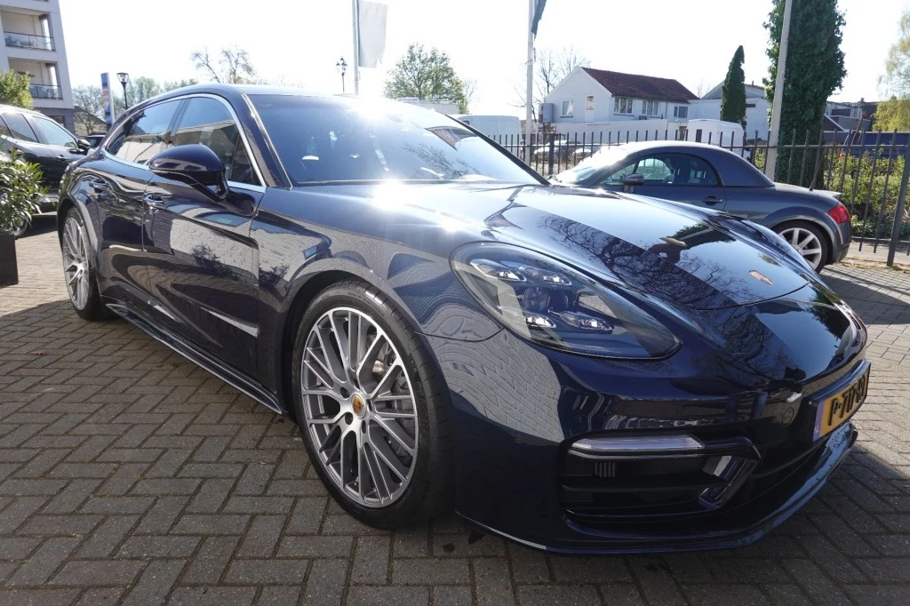 Hoofdafbeelding Porsche Panamera