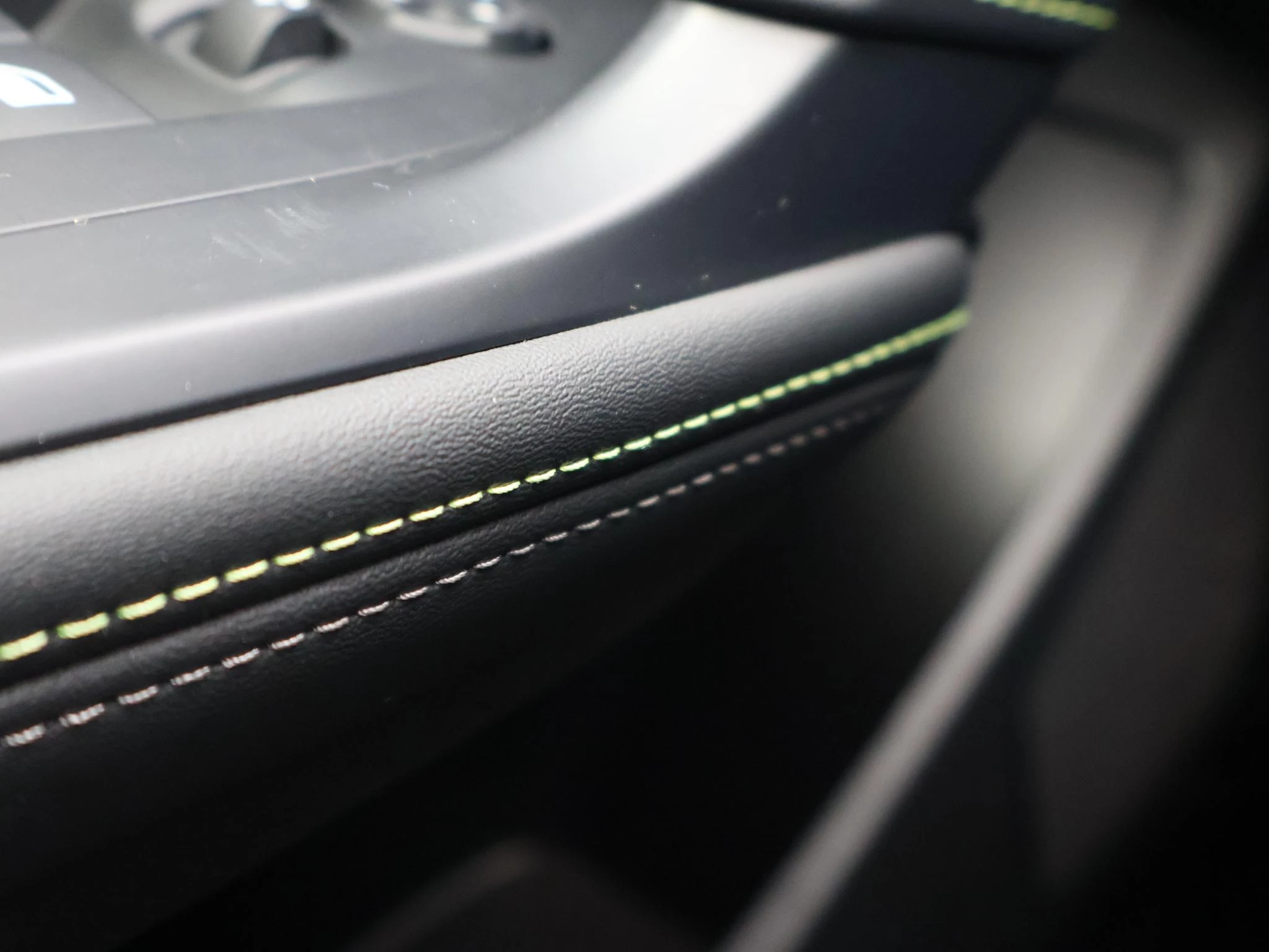 Hoofdafbeelding Peugeot e-308