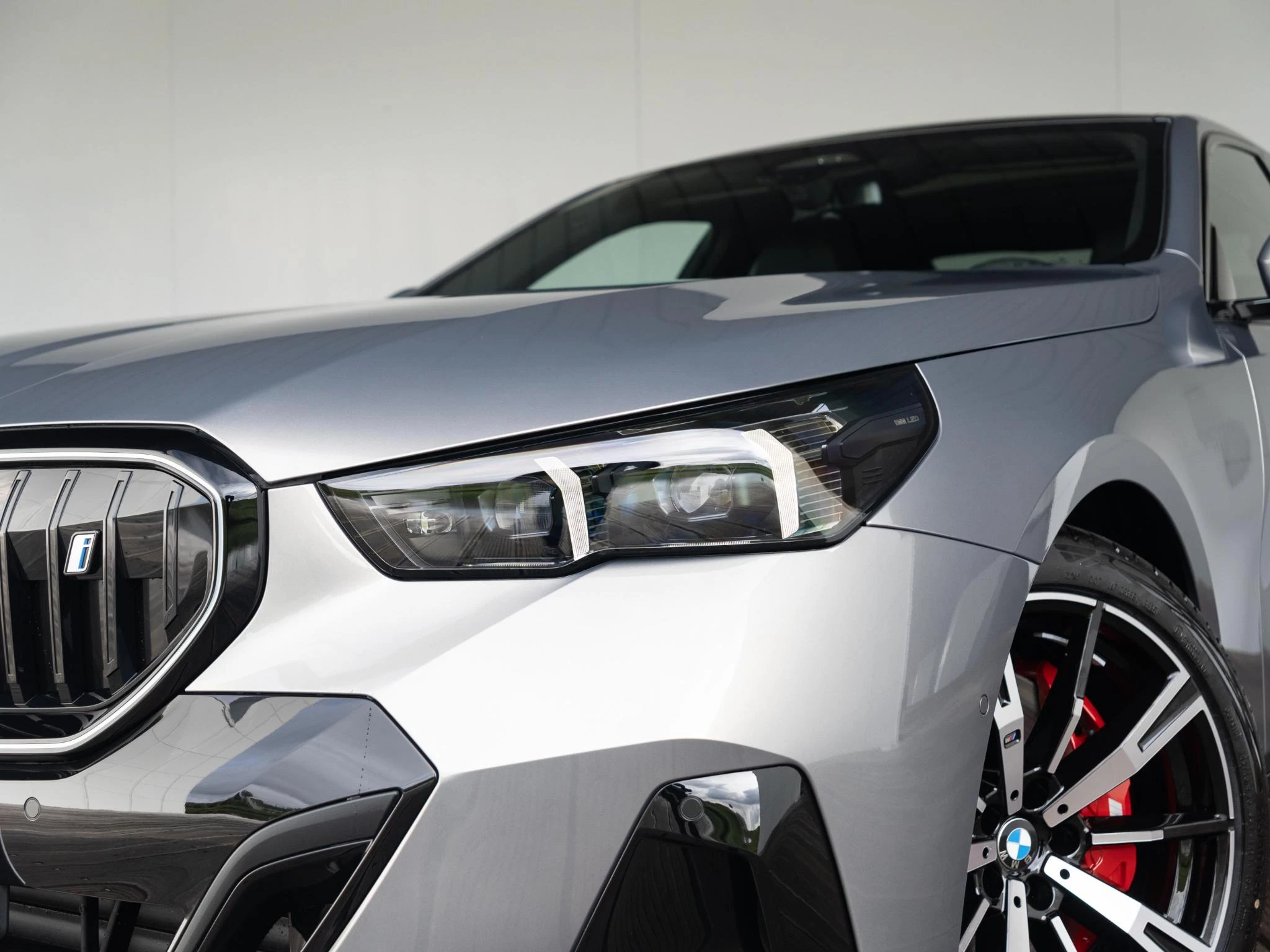 Hoofdafbeelding BMW i5