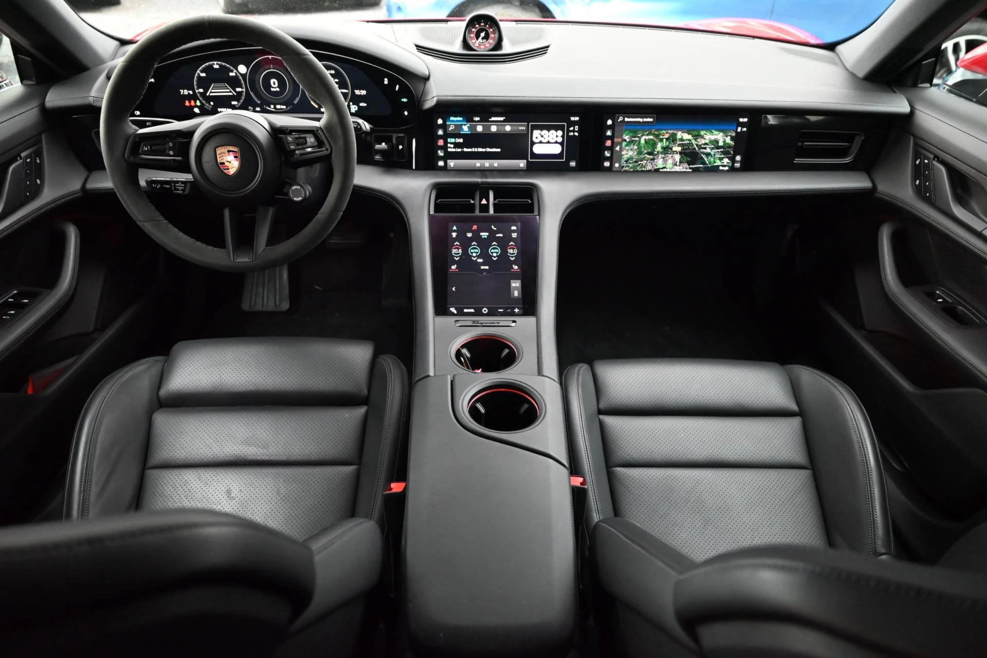 Hoofdafbeelding Porsche Taycan