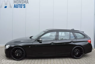 Hoofdafbeelding BMW 3 Serie BMW 320i AUT. Touring M-Sport 2018 Saphirschwarz 20" Veemann Lowtec Leder LED Navi