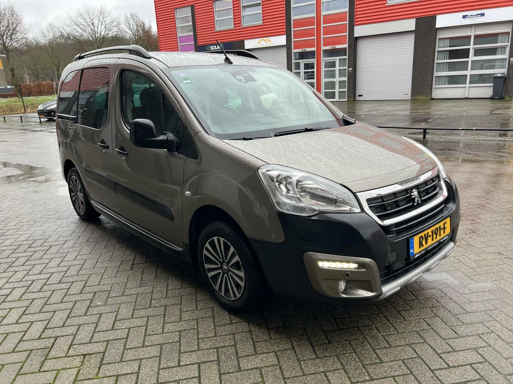 Hoofdafbeelding Peugeot Partner