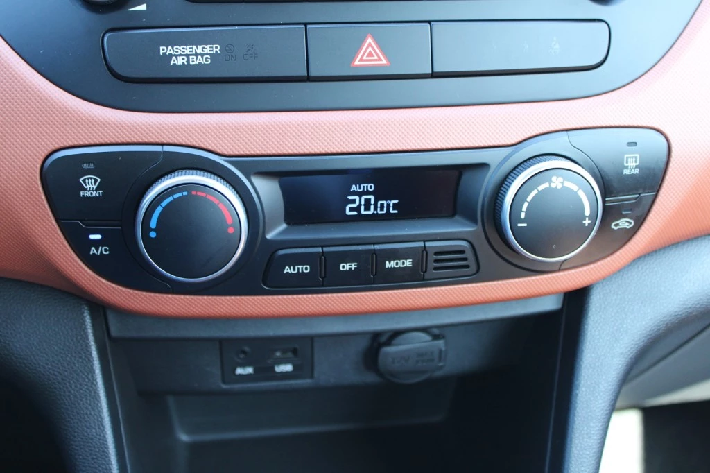 Hoofdafbeelding Hyundai i10